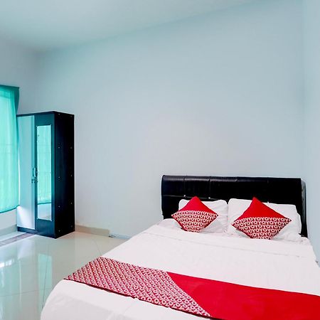 Oyo 92586 Happy 777 Hotel Nagoya Bagian luar foto