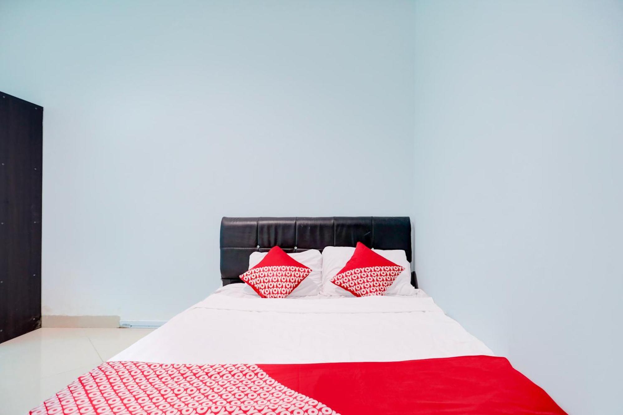 Oyo 92586 Happy 777 Hotel Nagoya Bagian luar foto